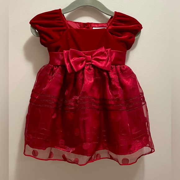 🌟Host Pick🌟Red Velvet Dress 3/6 months ♥️ - Picture 1 of 5